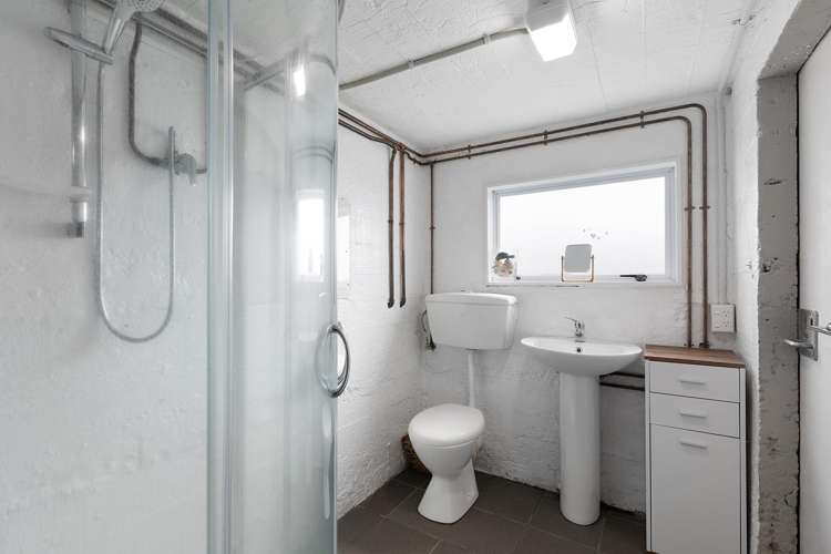 51 Esk Street Parkvale_17