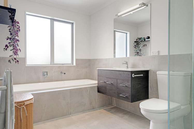 30 Bomb Point Drive Hobsonville_15