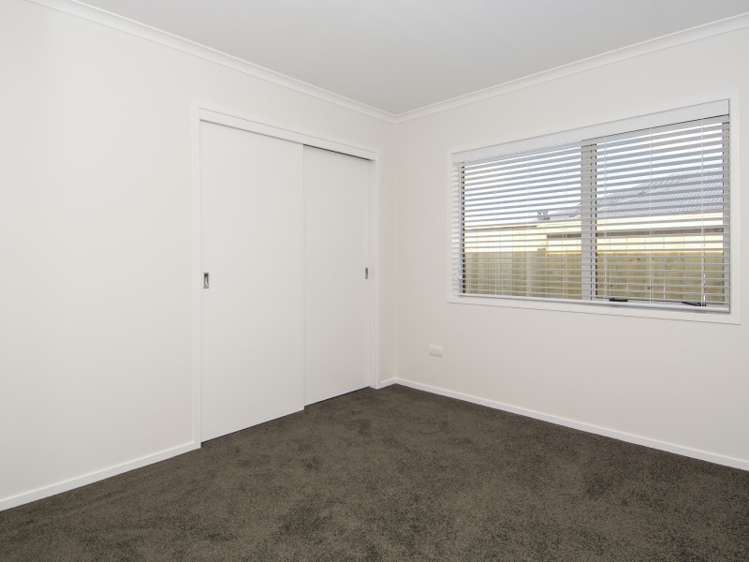 15 Kahuparere Crescent Pyes Pa_9