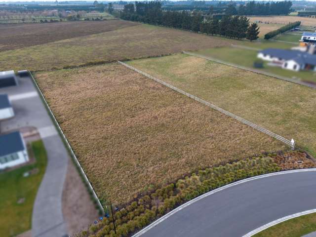 3,056sqm Section in Wilfield Rise