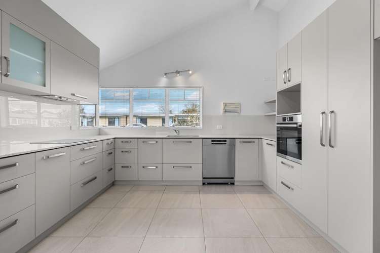 68 Grey Street 11373_1