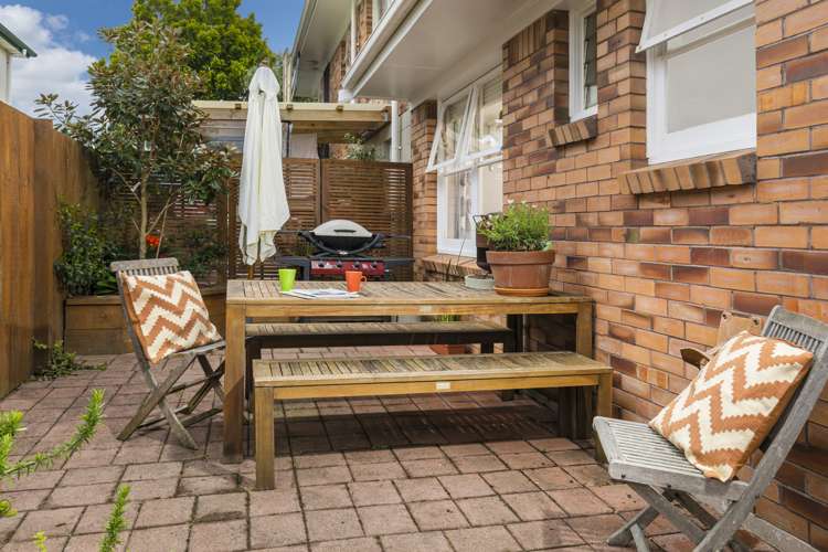 3/38 Old Lake Road Narrow Neck_5