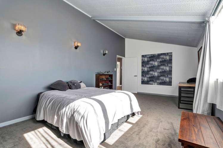 42B Flint Road West Stratford_24