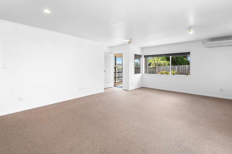8B Lockesley Place Onerahi_10