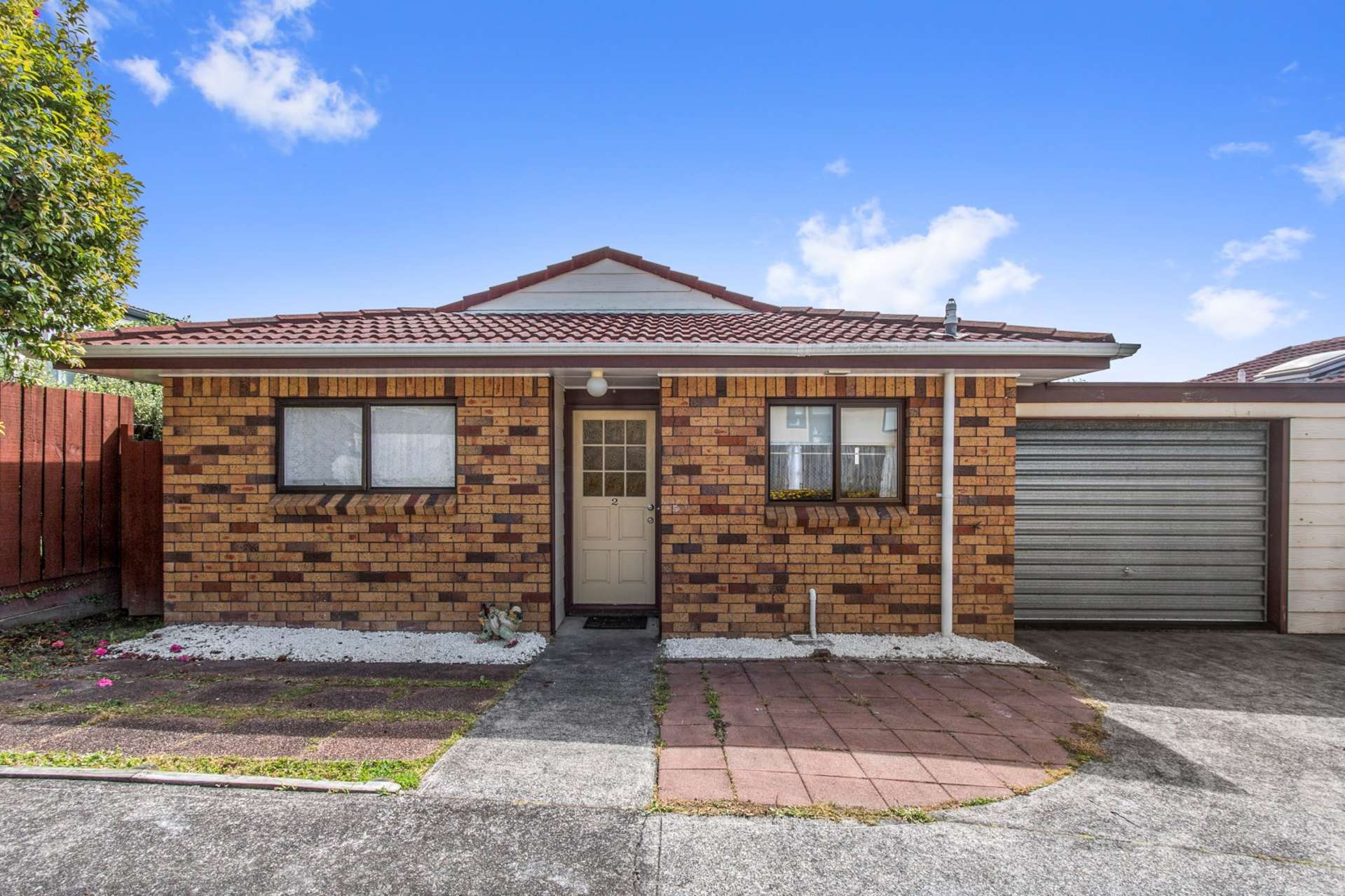 2/12 Methuen Road Avondale_0