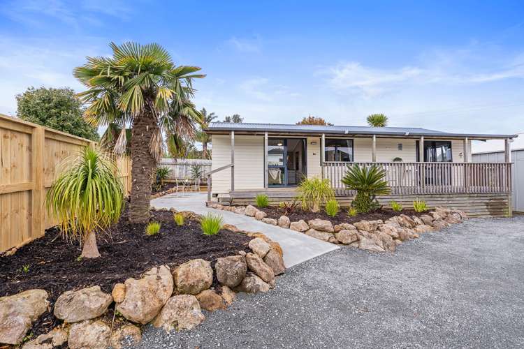 90 Alcoba Street Kamo_19