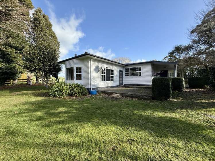 1258 Tirohanga Road_2