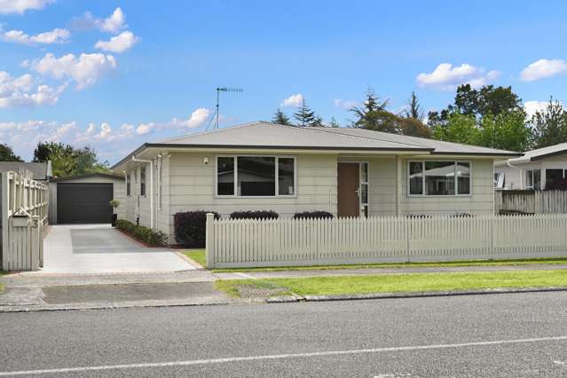 Generous Sized Family Home - Mostly Double Glazed
