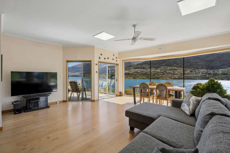 411 Peninsula Road Kelvin Heights_8