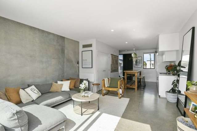  B/439 Jackson Street Petone_2