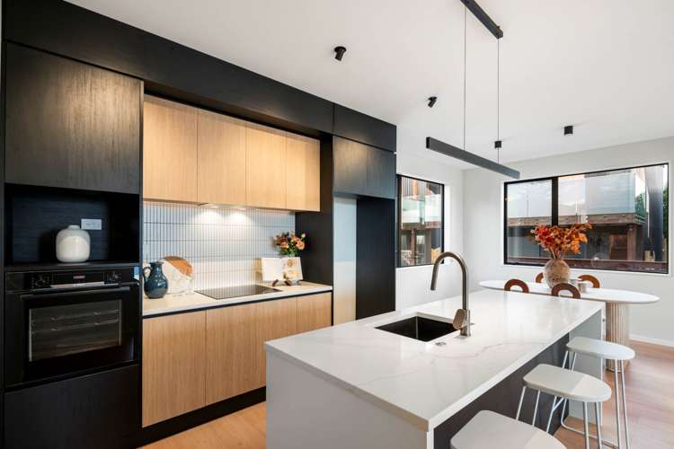 34 - 36 William Souter Street Forrest Hill_14