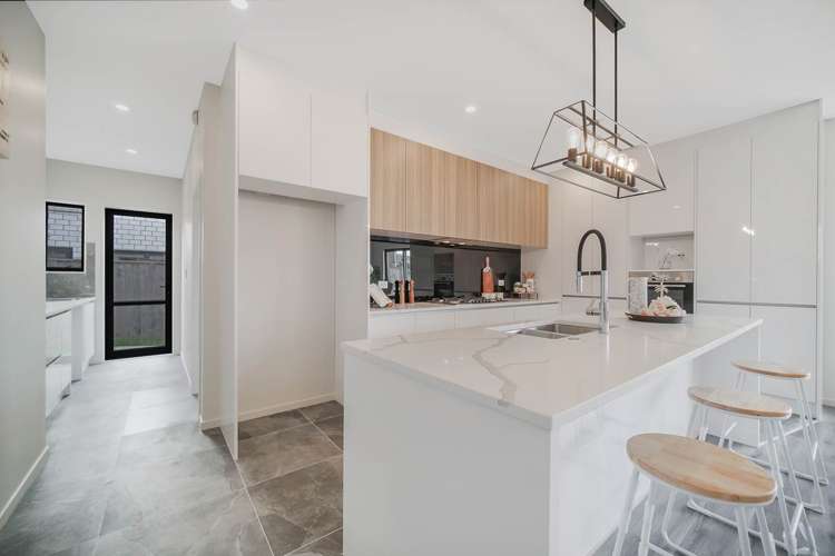 43 McQuoids Road Flat Bush_7