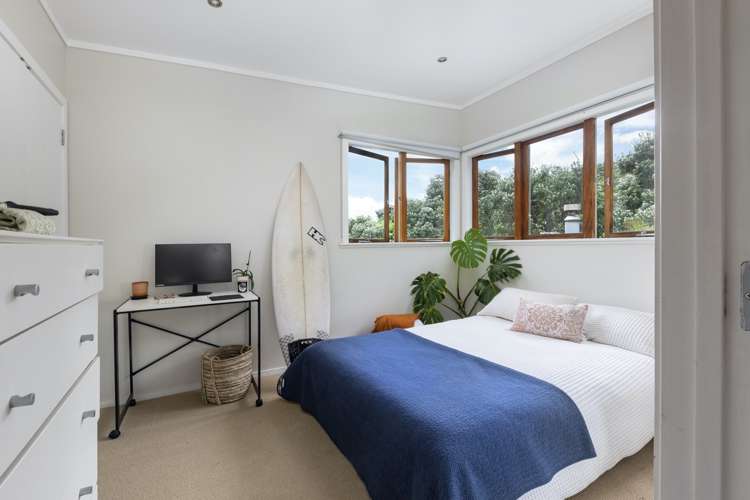 33 Glenesk Road Piha_9