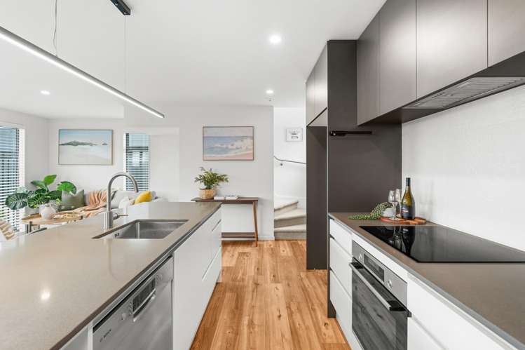 2/525 Madras Street St Albans_4