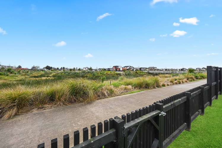 53 Probert Crescent Chartwell_3