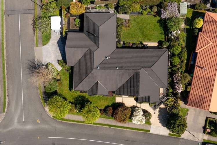 2 Aratia Way Richmond_29