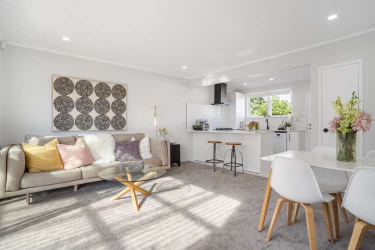 1/18 Gray Avenue Mangere East_4