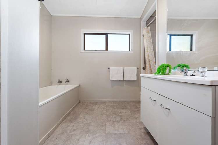 12 Parawai Road Ngongotaha_15