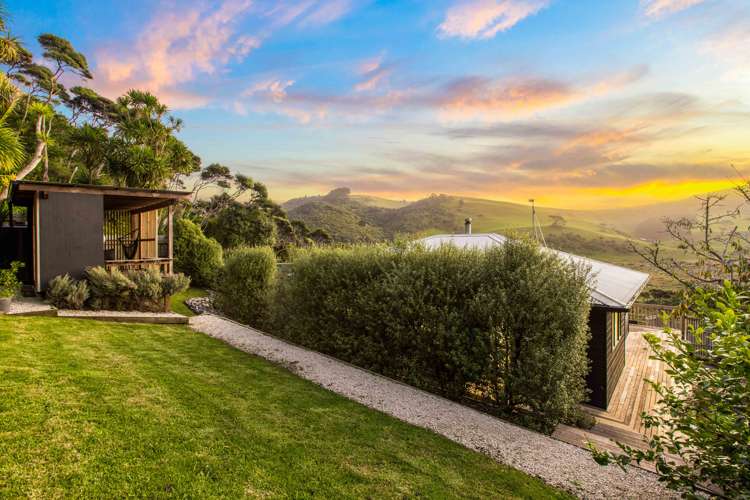 198 Bethells Road Bethells Beach_12