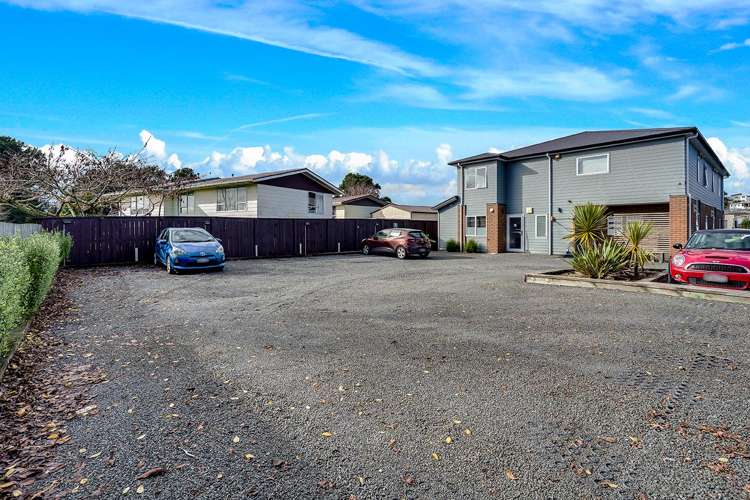 Unit1 3/13 Crescent Court Melville_10
