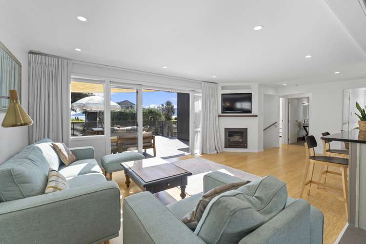 75a Marine Parade Paraparaumu Beach_2