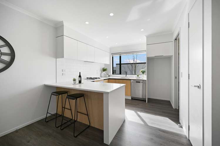 24/182 London Street Hamilton Central_11