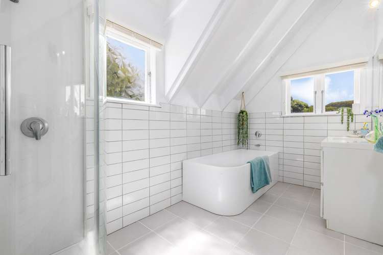 48 Seaview Road Paremata_18