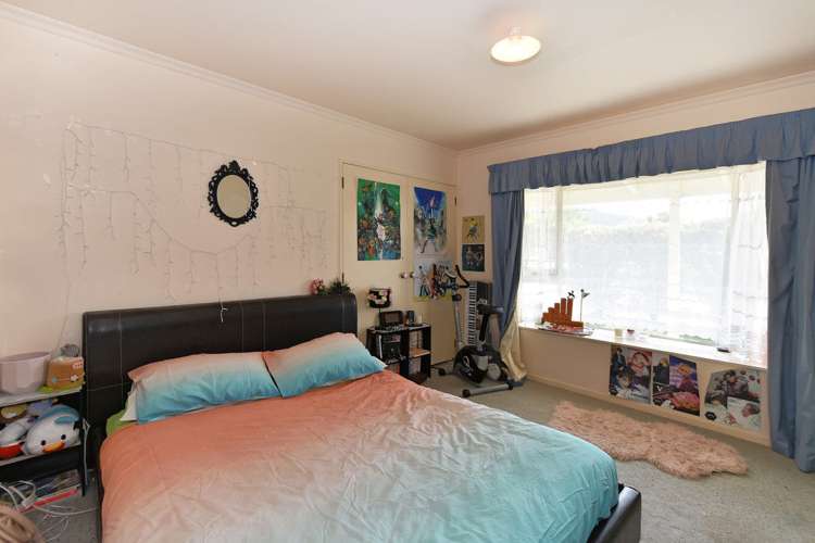 27 Lord Auckland Road Wakefield_11