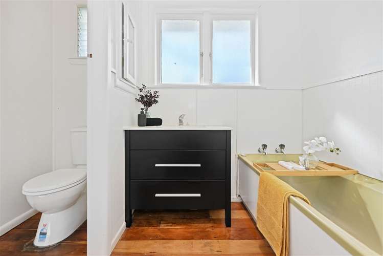 5 Sutton Crescent Hillcrest_15