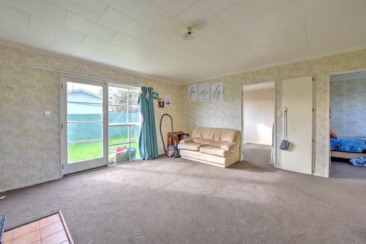 37a-D Wentworth Street Gore Surrounds_14