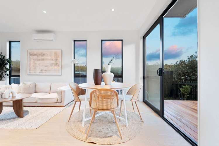 1 Thistledew Place Bayview_11