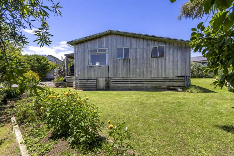 10a Marine Parade Raglan_14