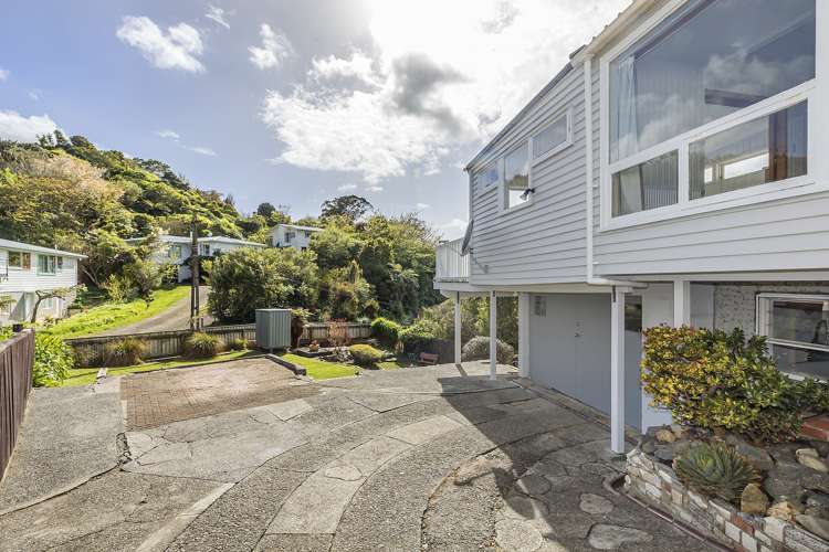 36 Larsen Crescent Tawa_19