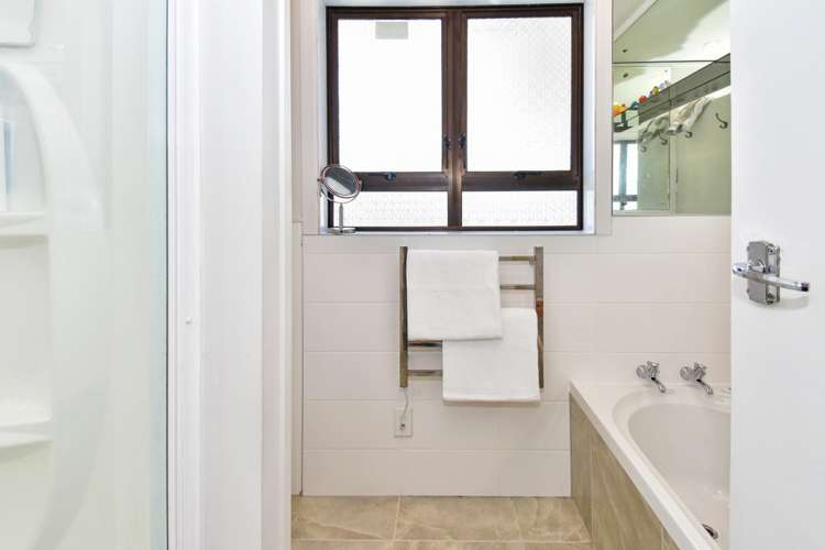 1/42 Sutton Crescent Papakura_12