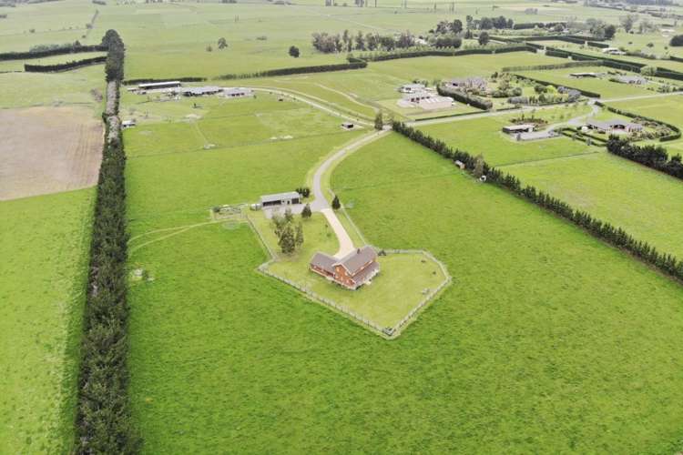 64 Davis Road Cust_26