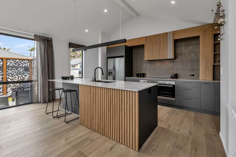 46 Weir Crescent Onerahi_6