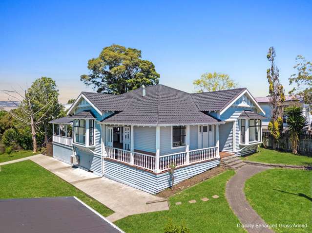 Spend Christmas on the Taruheru river!