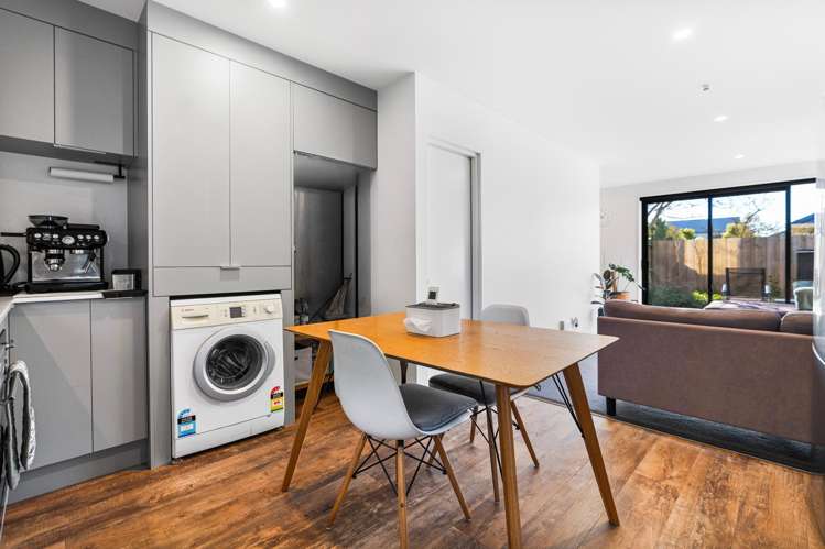 8/72 Cobham Street_2