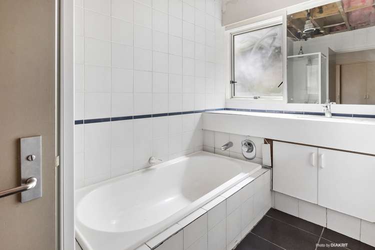 100 Hill Street Thorndon_13