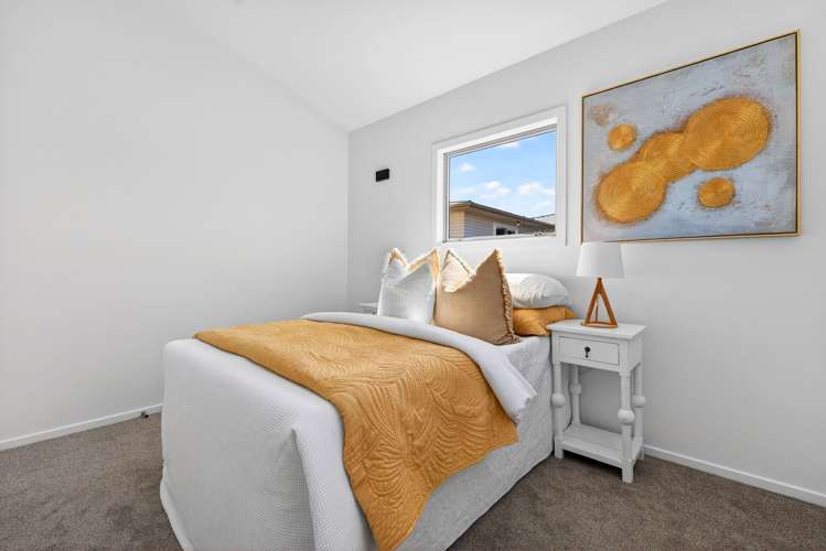 2/10 Windsor Place Mairangi Bay_18