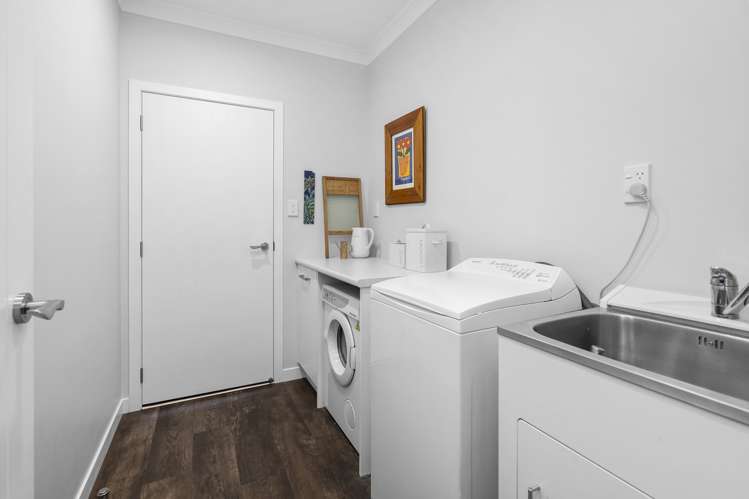 14 Bronte Place Leamington_16