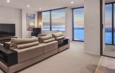 2802/10 Commerce Street_4