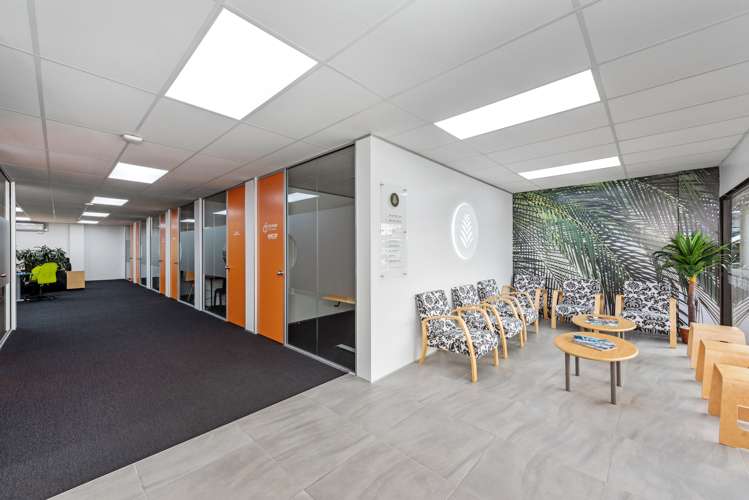 B/4343-49 Great North Road Glendene_5