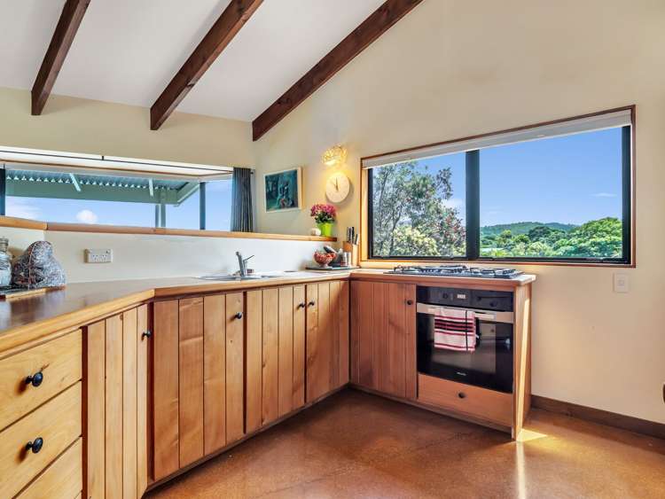 117 Seaview Road Piha_11