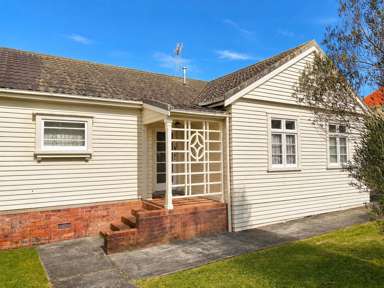 2/11 Ewen Street_2