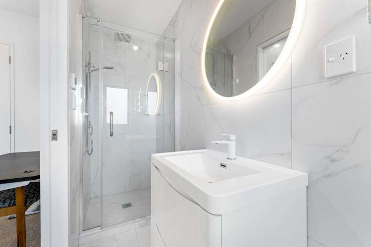 5C Woodhouse Place West Harbour_19