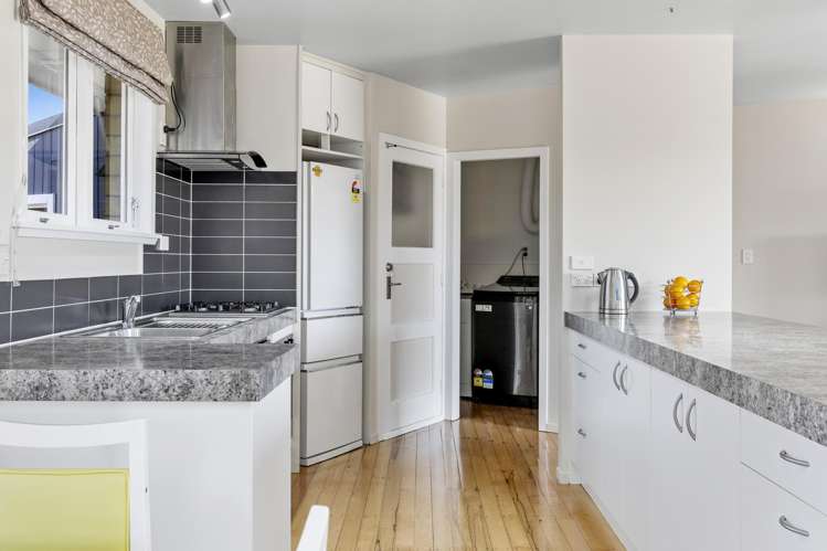5 Tawa Street Hilltop_9