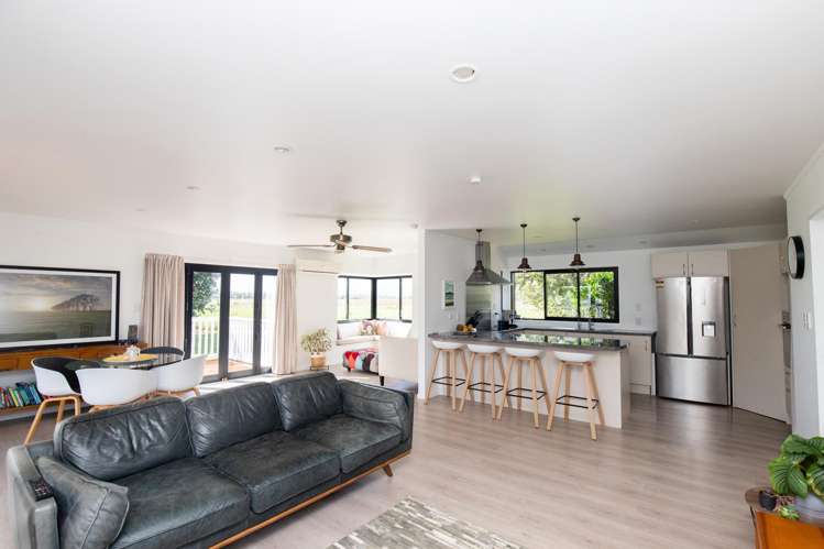 230 Central Road North_5