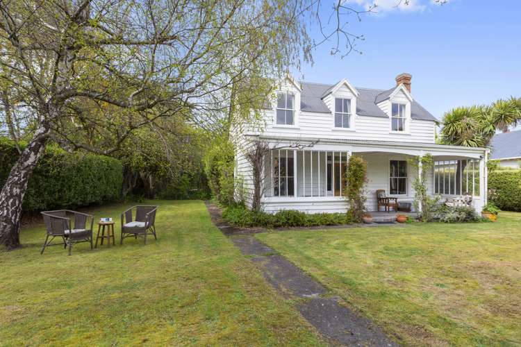 1677 Cust Road Cust_1