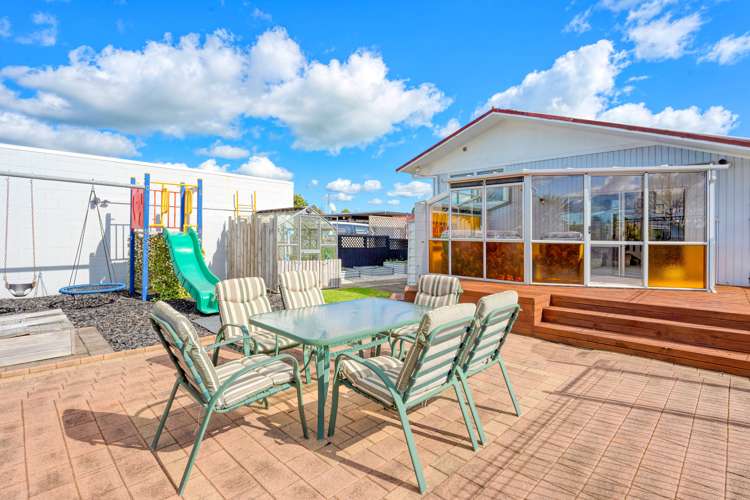 22 Fairview Avenue Opaheke_11